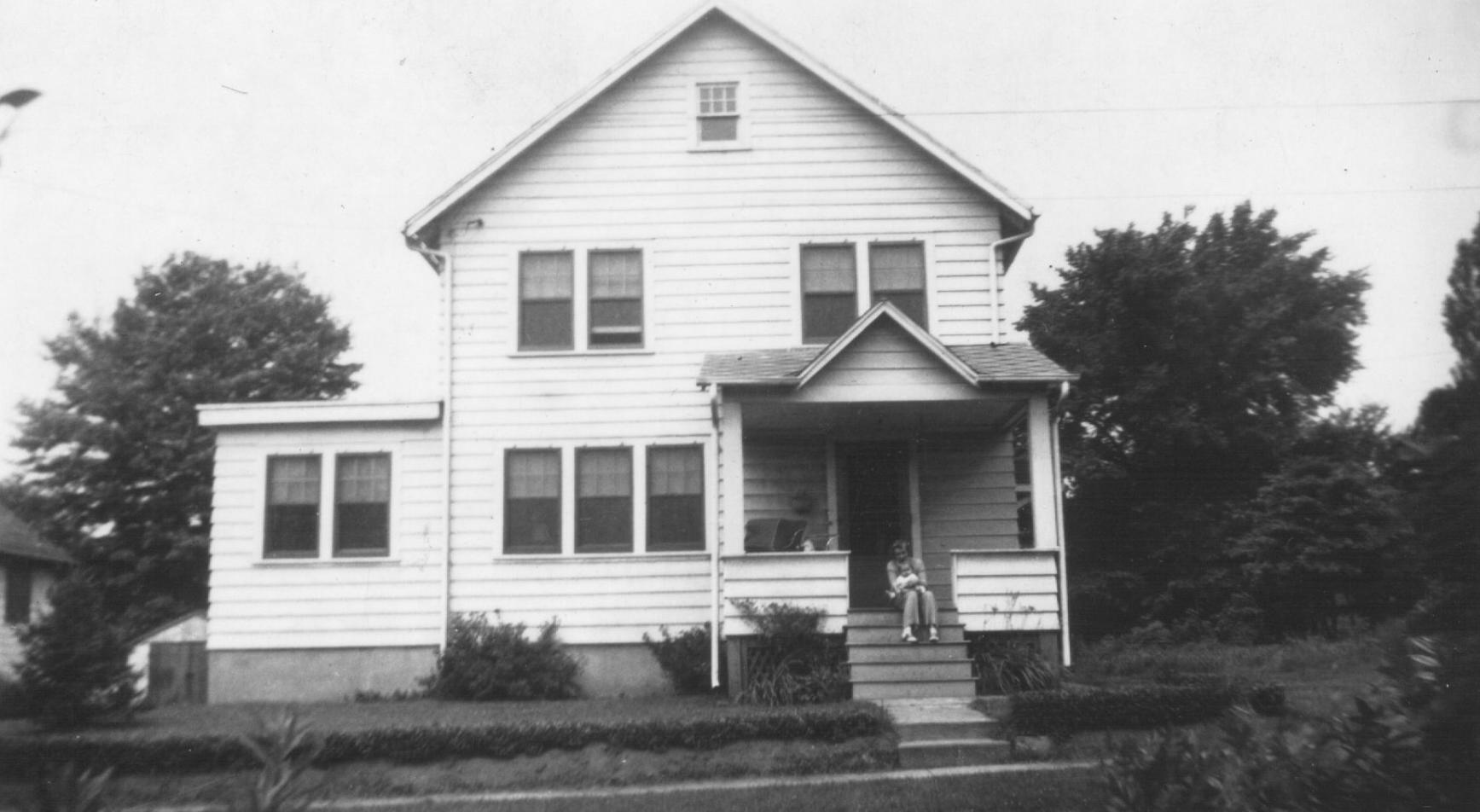 7 James Place 1943